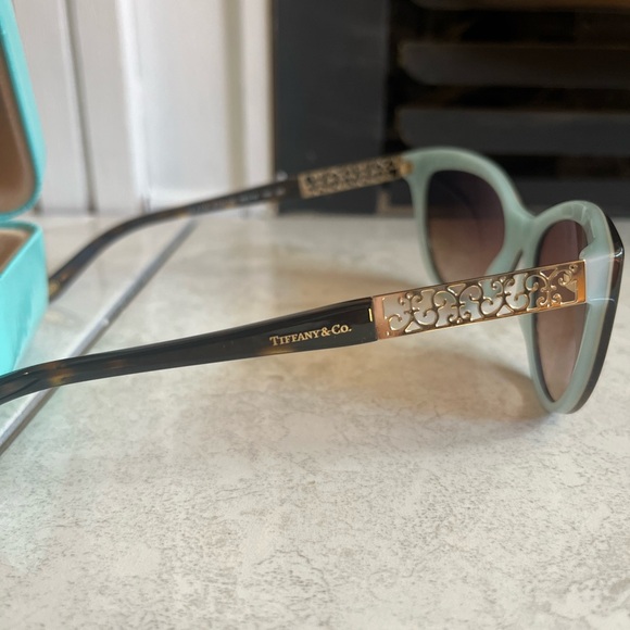 Tiffany & Co. Sunglasses for women - Picture 2 of 5